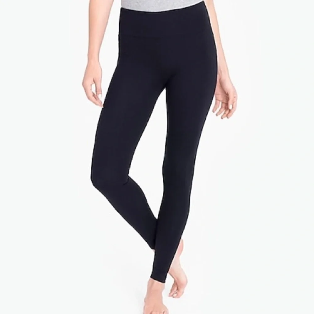 Abs mesh cut out athletic leggings size large
